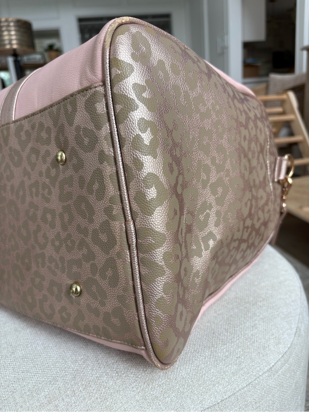 Adorable Hollis Lux Weekender Bag, Blush & Rose Gold - Picture 9 of 12